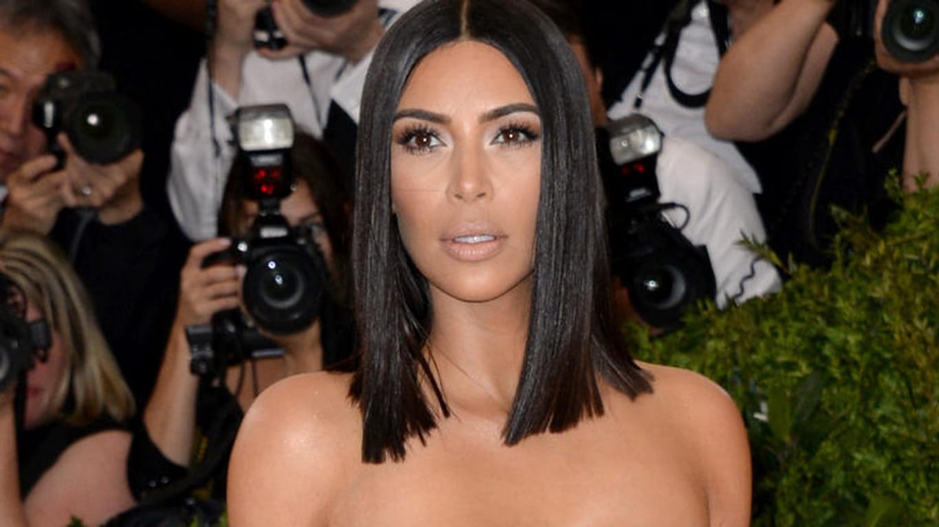 Reality-Star Kim Kardashian: In sozialen Netzwerken zeigt sie gerne viel Haut.