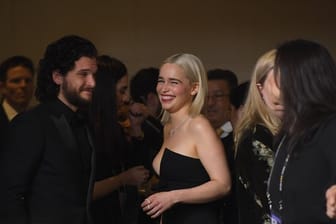 Zwei der beliebtesten Stars der Fantasy-Saga "Game of Thrones": Kit Harrington und Emilia Clarke bei den Golden Globes.