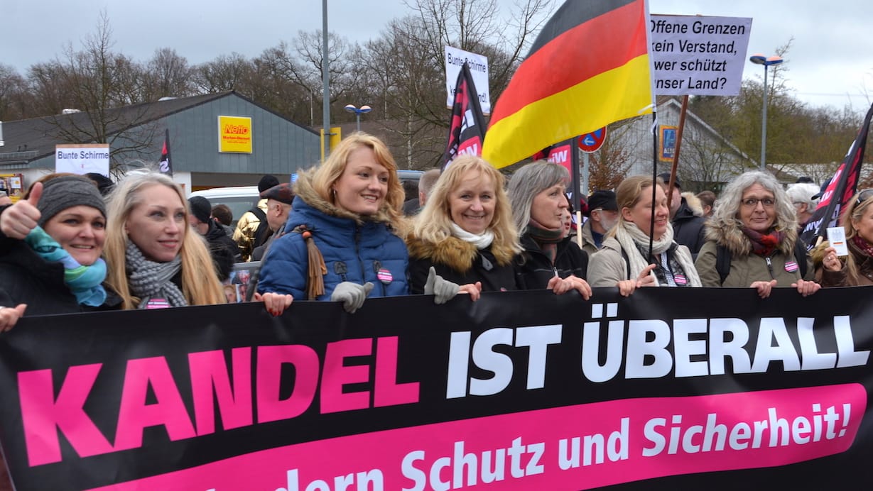 Frauen an der Spitze: Die Demo sollte das Etikett haben, von einem "Frauenbündnis" veranstaltet worden zu sein.