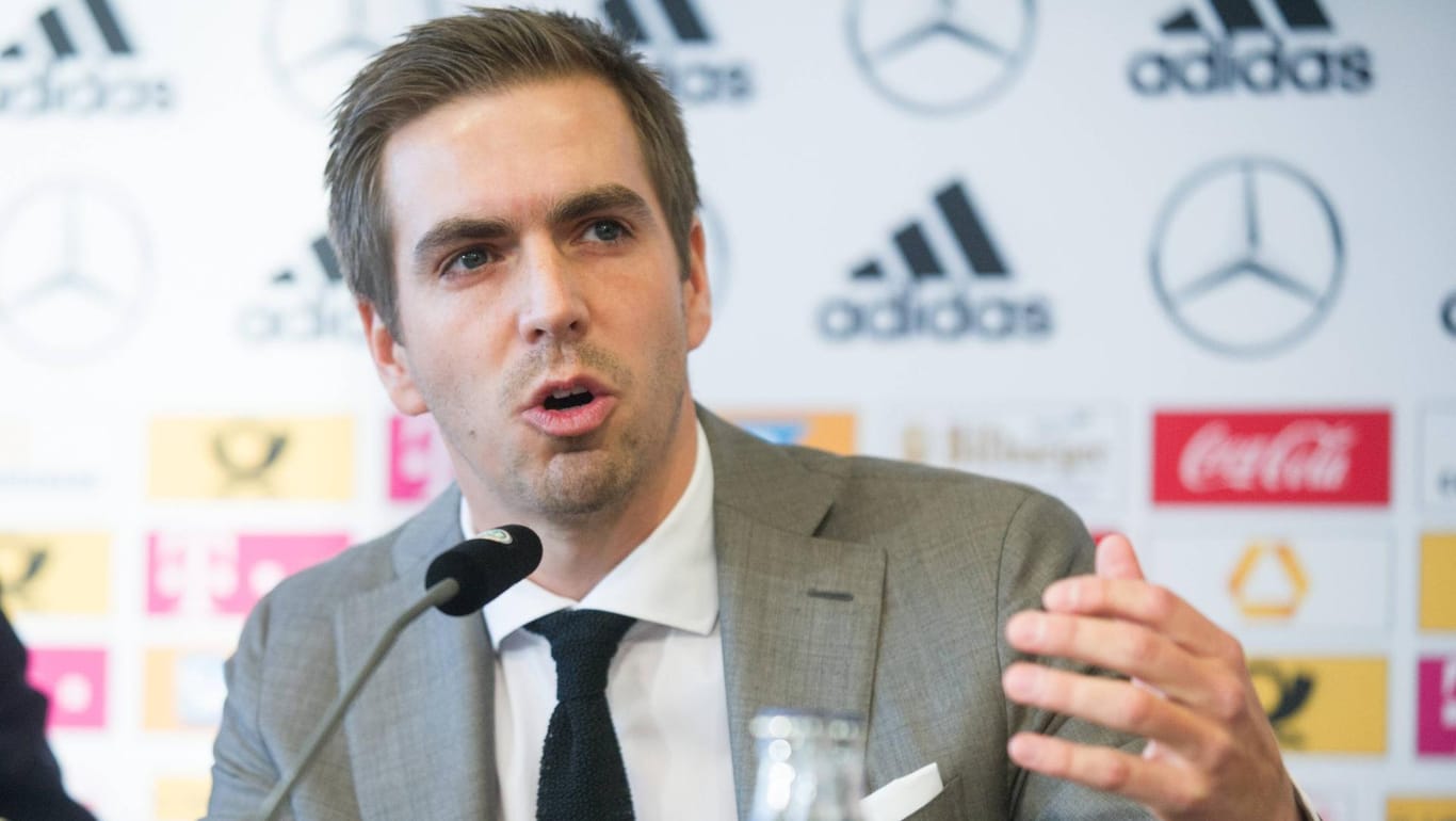 Philipp Lahm: Der frühere Bayern-Spieler ist heute Botschafter für die deutsche Bewerbung um die EM 2024.