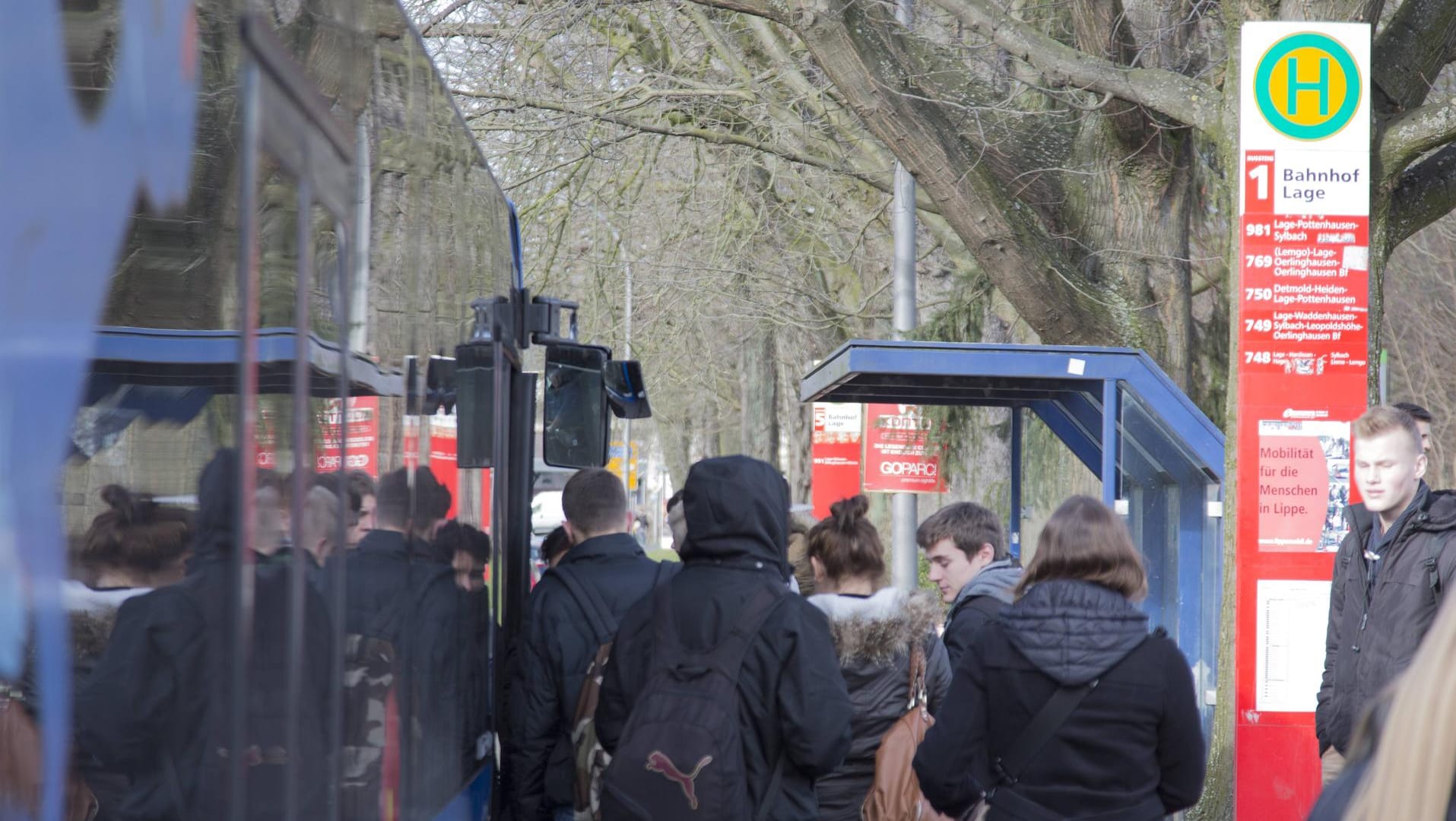 Die Unternehmen verbuchten einen Fahrgastrekord: Rund 10,32 Milliarden Mal wurden Busse, U-Bahnen und Straßenbahnen im vergangenen Jahr genutzt.