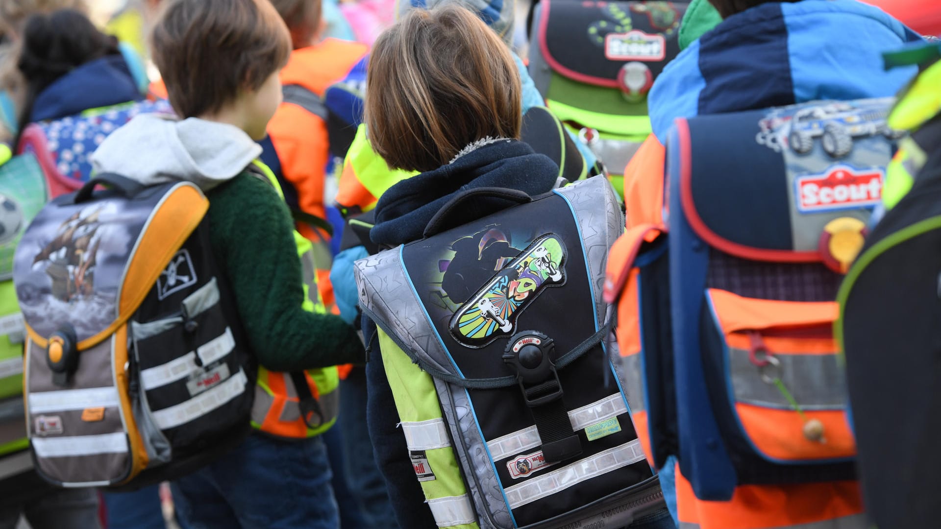 Schüler in Hessen: Laut einer aktuellen Studie werden bald zahlreiche Lehrer an den Grundschulen fehlen.