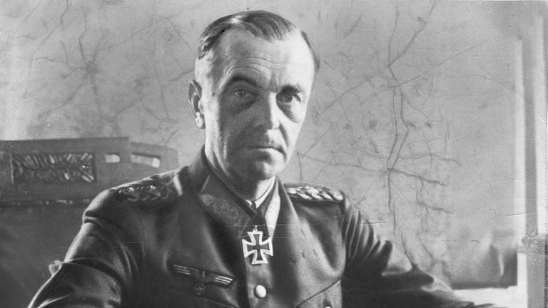Friedrich Paulus: Der deutsche General kommandierte die in Stalingrad untergegangene 6. Armee.