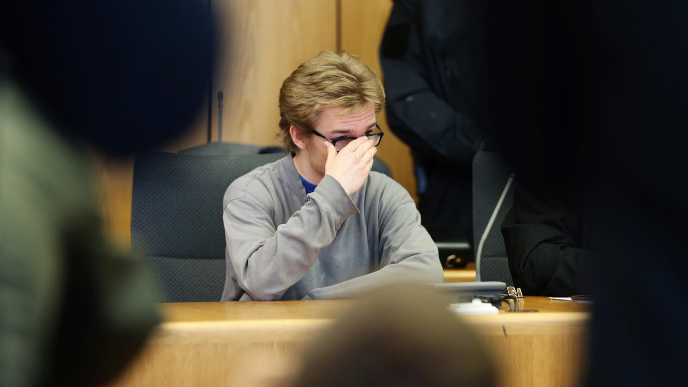 Angeklagter Marcel H.: Zehn Monate nach dem Doppelmord in Herne wird das Urteil gegen den 20-Jährigen erwartet.
