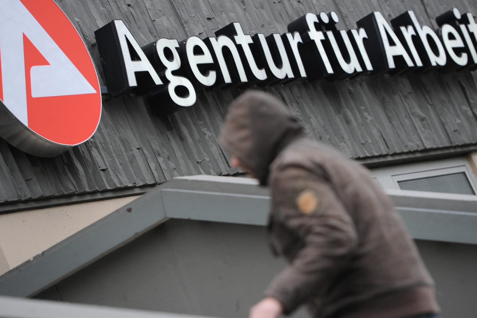Agentur für Arbeit in Wiesbaden: Die Zahl der Arbeitslosen ist im Januar gestiegen.