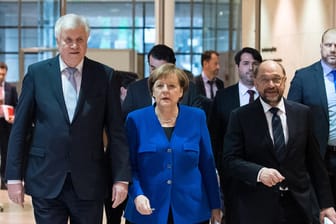 Die Parteichefs von CSU, CDU und Union: Gemeinsam wollen sie Europa zu ihrem Hauptanliegen machen – in anderen Punkten ist noch keine Einigung in Sicht.