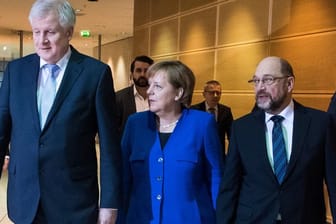Die Koalitionsverhandlungen gehen auf die Zielgerade: Horst Seehofer (l-r), Angela Merkel und Martin Schulz.