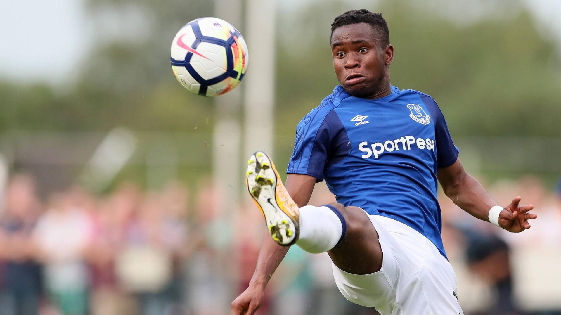 RB Leipzig: England-Juwel Ademola Lookman wird vom FC Everthon ausgeliehen.