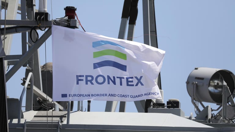 Die EU-Grenz- und Küstenwache Frontex weitet den Einsatz im Mittelmeer auf weitere Küstengebiete aus.
