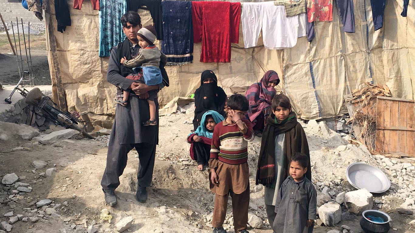 Afghanische Flüchtlinge nach ihrer Rückkehr: Pakistan vollzieht eine Kehrtwende in der Flüchtlingspolitik.