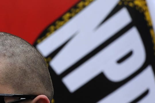 Ein NPD-Aktivist während einer Wahlkampfveranstaltung.