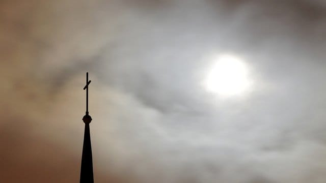 Beim BKA wurden für 2017 fast 100 Übergriffe auf Christen in Deutschland gezählt. Beim BKA wurden für 2017 fast 100 Übergriffe auf Christen in Deutschland gezählt.
