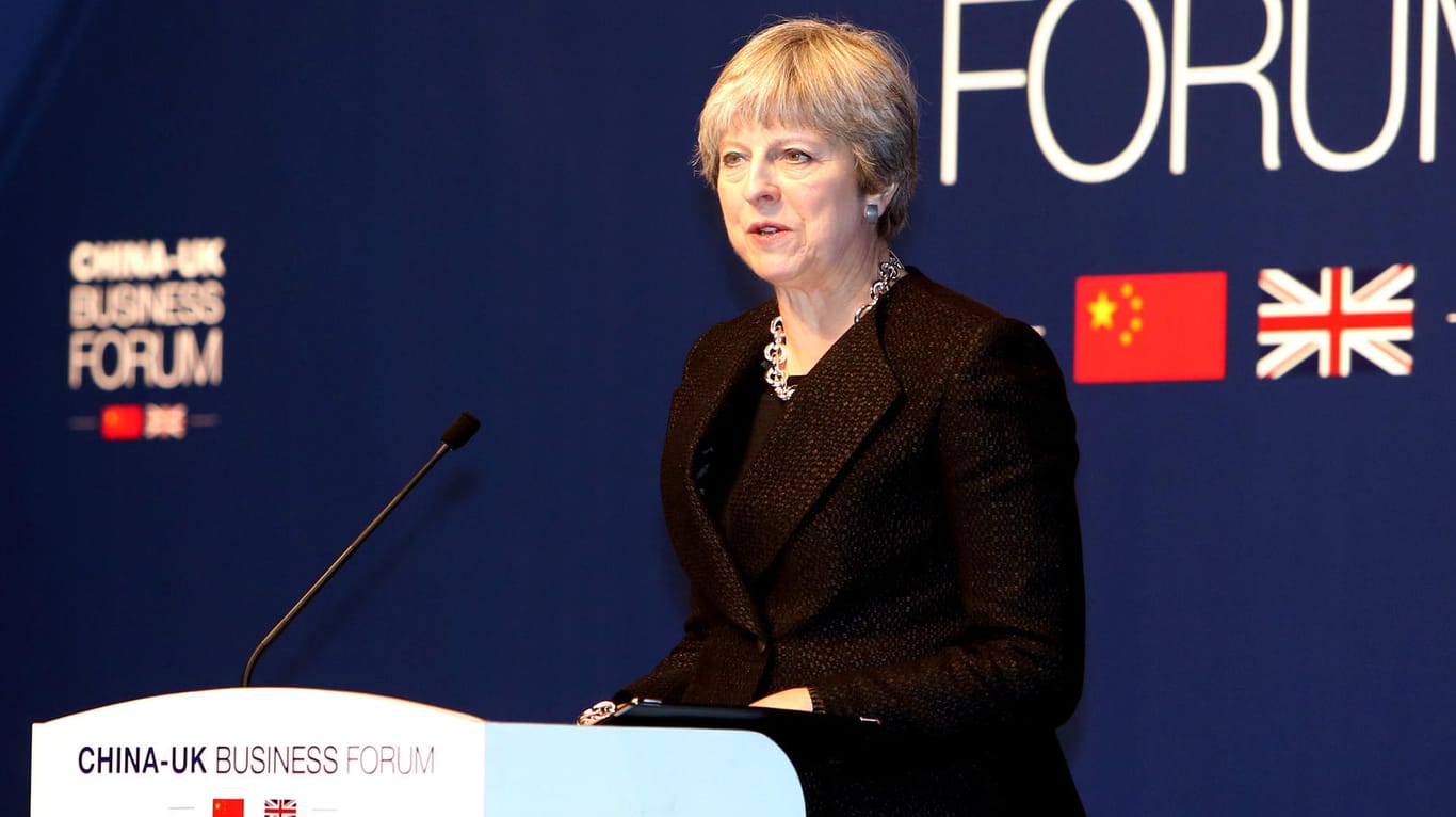 Theresa May beim China-UK Business Forum: Großbritannien wird geschwächt aus der EU ausscheiden.