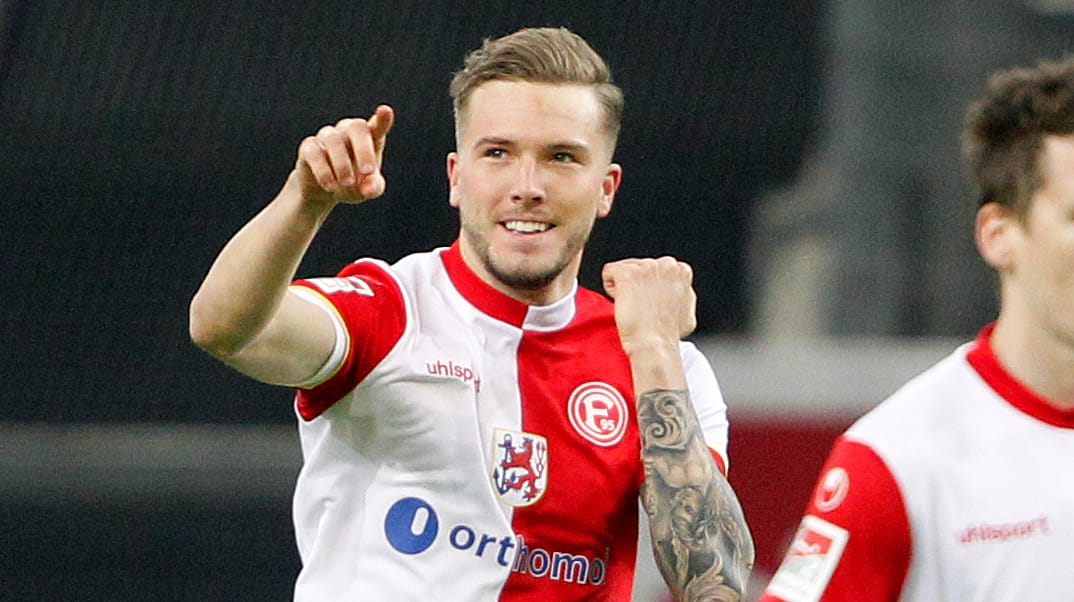 Frühe Führung für Düsseldorf: Andre Hoffmann erzielt in der 2. Minute den Treffer des Tages. Frühe Führung für Düsseldorf: Andre Hoffmann erzielt in der 2. Minute den Treffer des Tages.