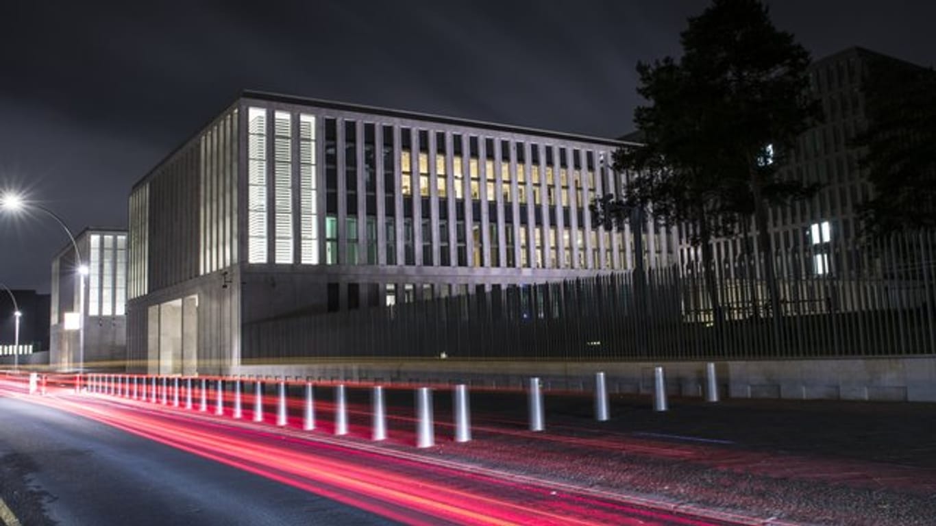 Blick auf die Zentrale vom Bundesnachrichtendienst BND in Berlin.