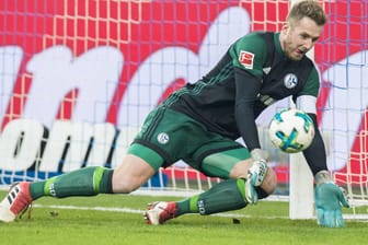 Unglückliche Figur gegen Bremen: Schalke-Torwart Fährmann.