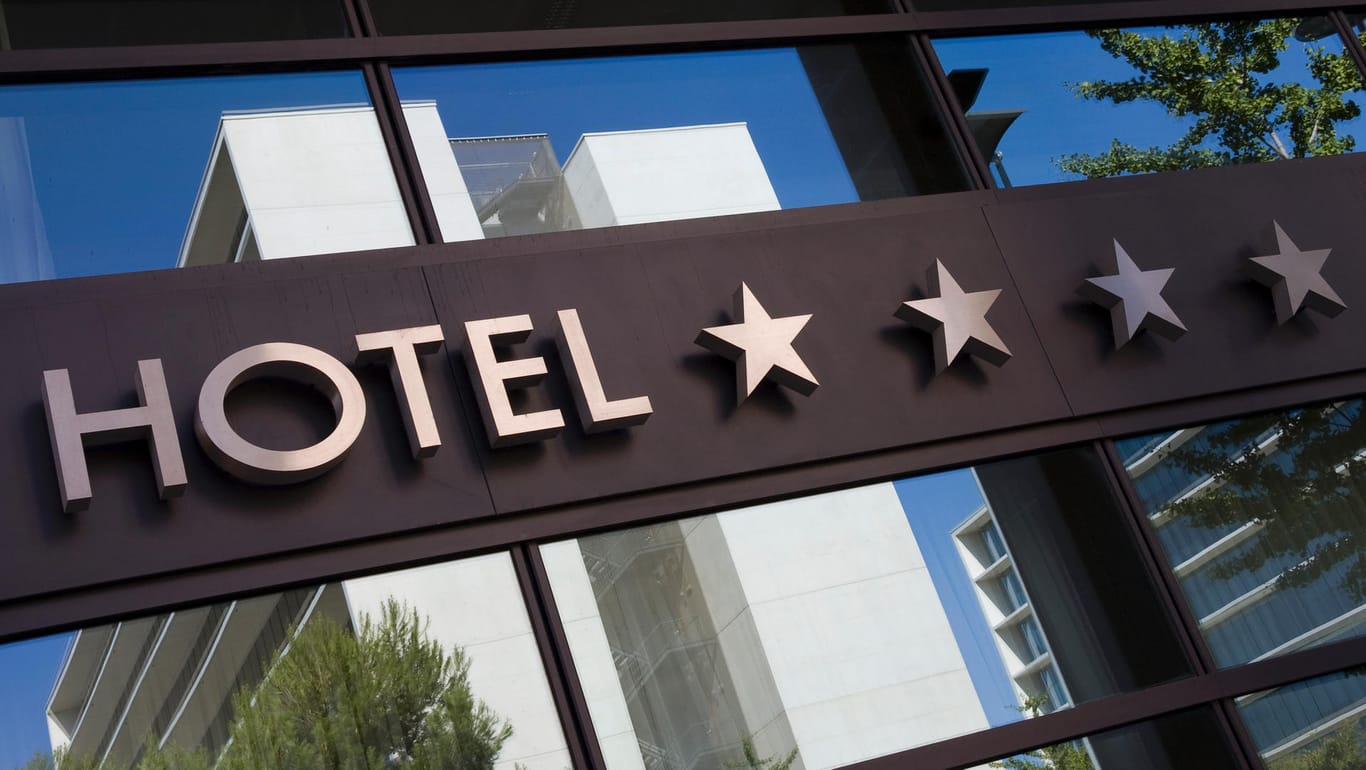 Ein Vier-Sterne-Hotel: Für die Klassifizierung von Unterkünften gibt es festgelegte Kriterien. Viele Betreiber halten diese jedoch nicht ein.