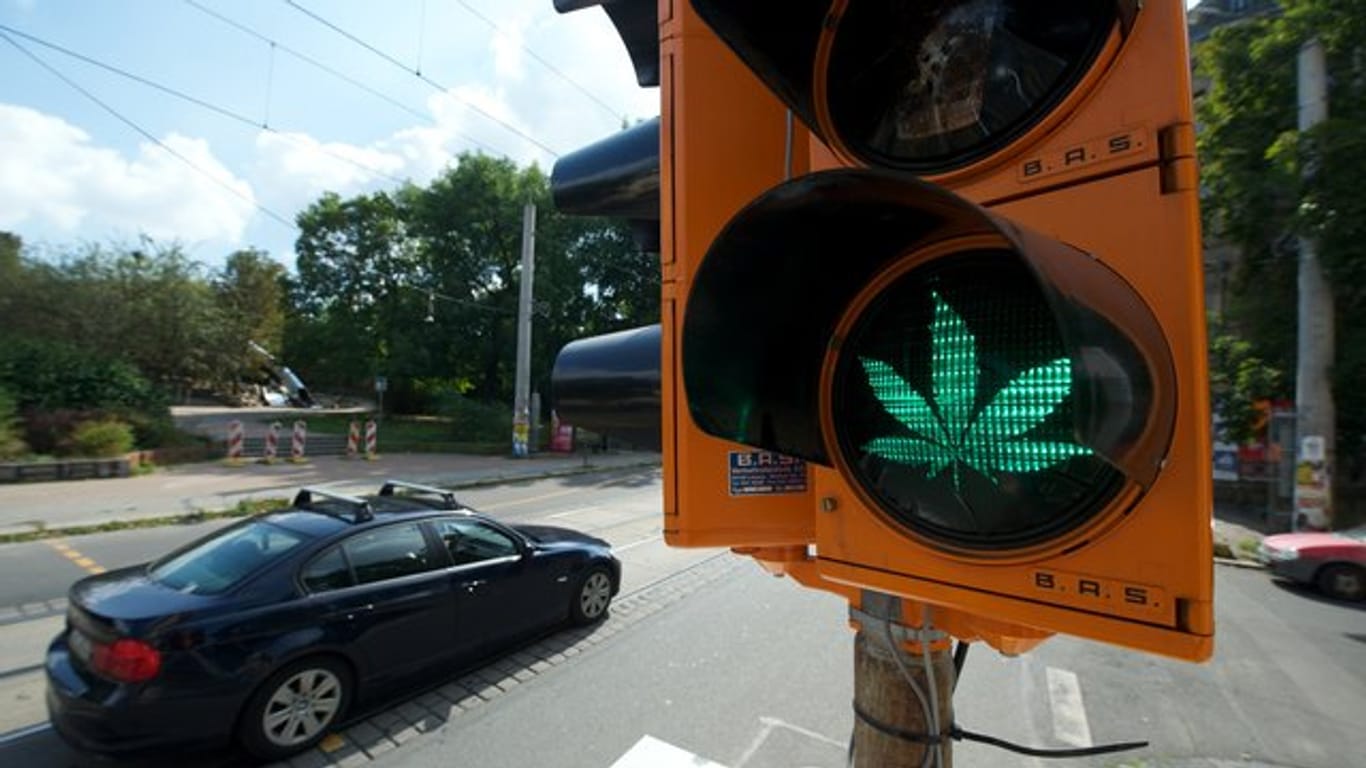 Der BDK setzt sich für eine "komplette Entkriminalisierung von Cannabis-Konsumenten" ein.