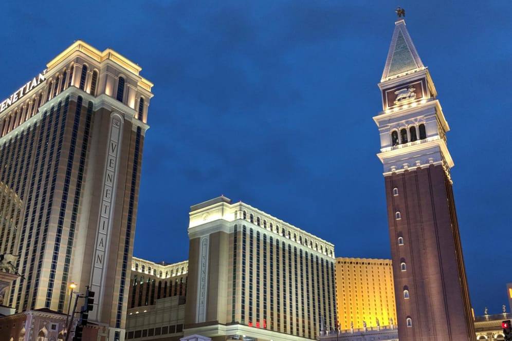 Fotos von Hotels in Las Vegas: Stürzende Kanten kann man geradeziehen.