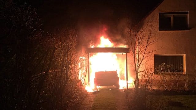 Brandanschläge auf Autos in Berlin-Neukölln