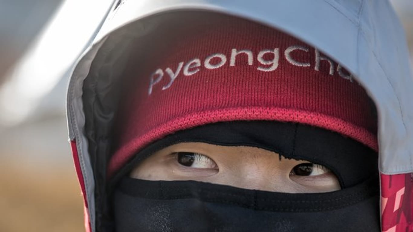 Die Olympia-Helfer wissen sich zu schützen: In der Region um Pyeongchang wurden bereits Temperaturen um minus 20 Grad Celsius gemessen.