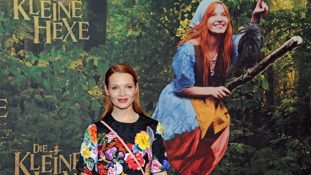 Hauptdarstellerin Karoline Herfurth bei der Premiere des Kinderfilms "Die kleine Hexe" in München.