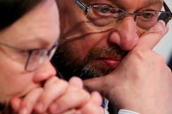 SPD-Chef Schulz, Fraktionschefin Nahles: Die SPD spricht nicht klar, nicht deutlich, nicht bildhaft.