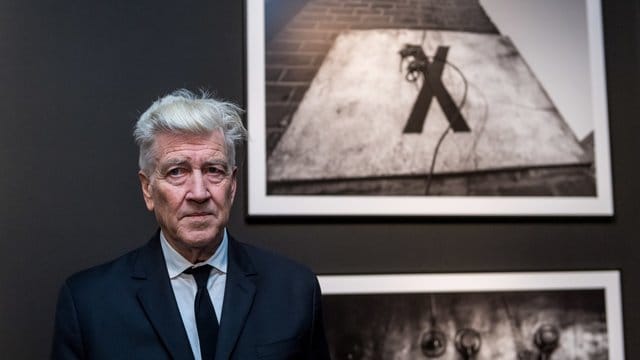 David Lynch zeigt bei einer Ausstellung in Polen seine Fotos.