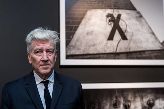 David Lynch zeigt bei einer Ausstellung in Polen seine Fotos.