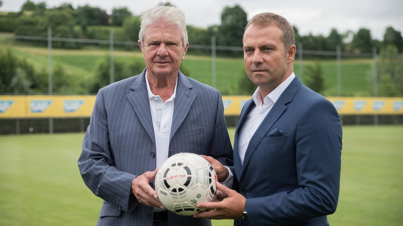 Mäzen Dietmar Hopp (l.) und Sportchef Hansi Flick: In Hoffenheim tobt offenbar ein Machtkampf.