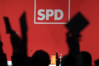 Der Koalitionsvertrag zwischen Union und SPD steht. Ob es zu einer Neuauflage der Groko kommt, entscheiden nun die SPD-Mitglieder.
