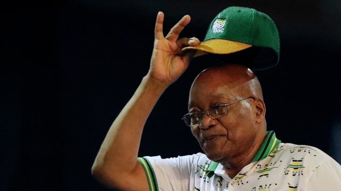 Die Regierungspartei ANC arbeitet an der Nachfolge des von Korruptionsskandalen erschütterten Staatschefs.