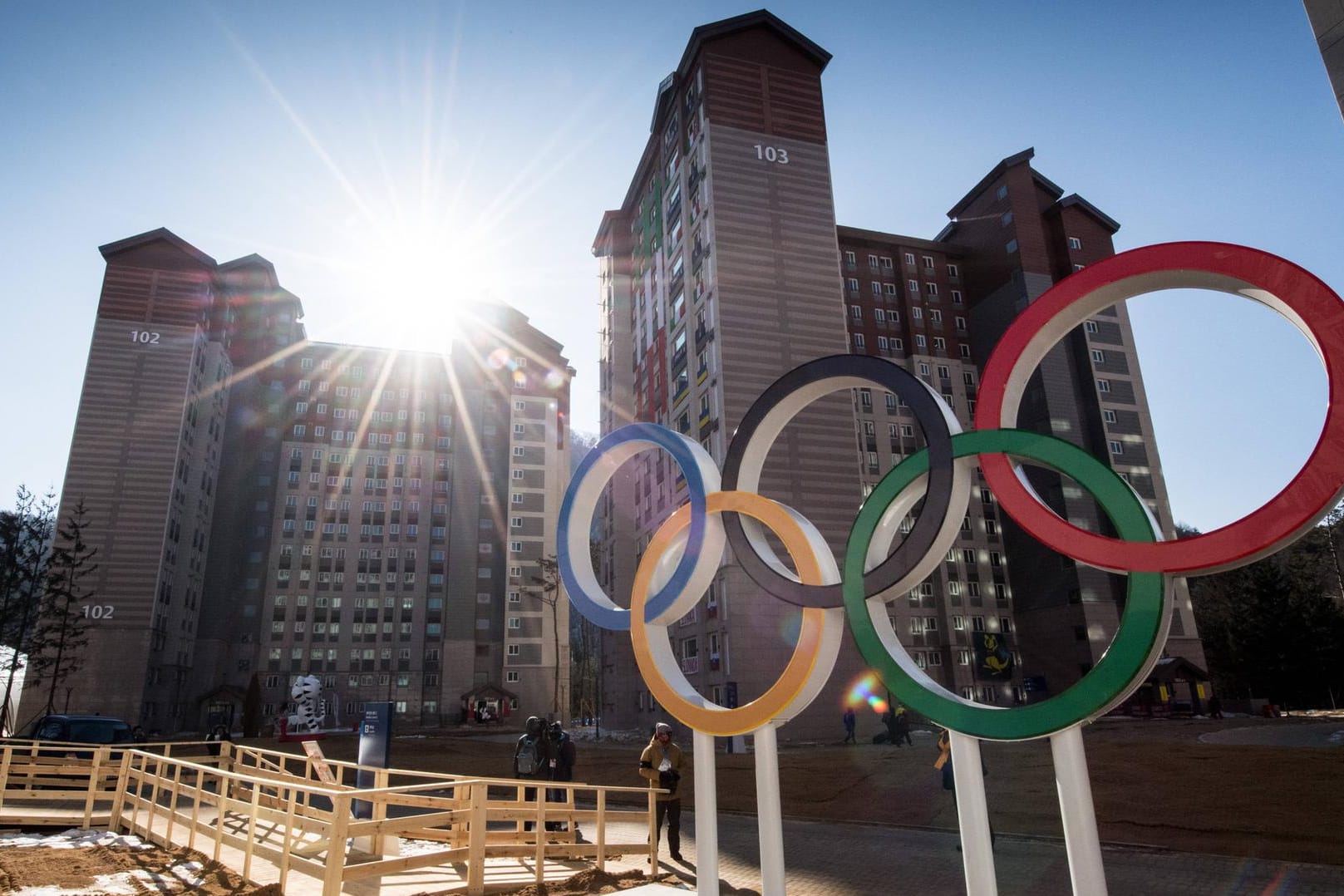 Das Athletendorf in Pyeongchang: 3000 Sportler kämpfen bei den Spielen um Medaillen und ihren Lebenstraum.