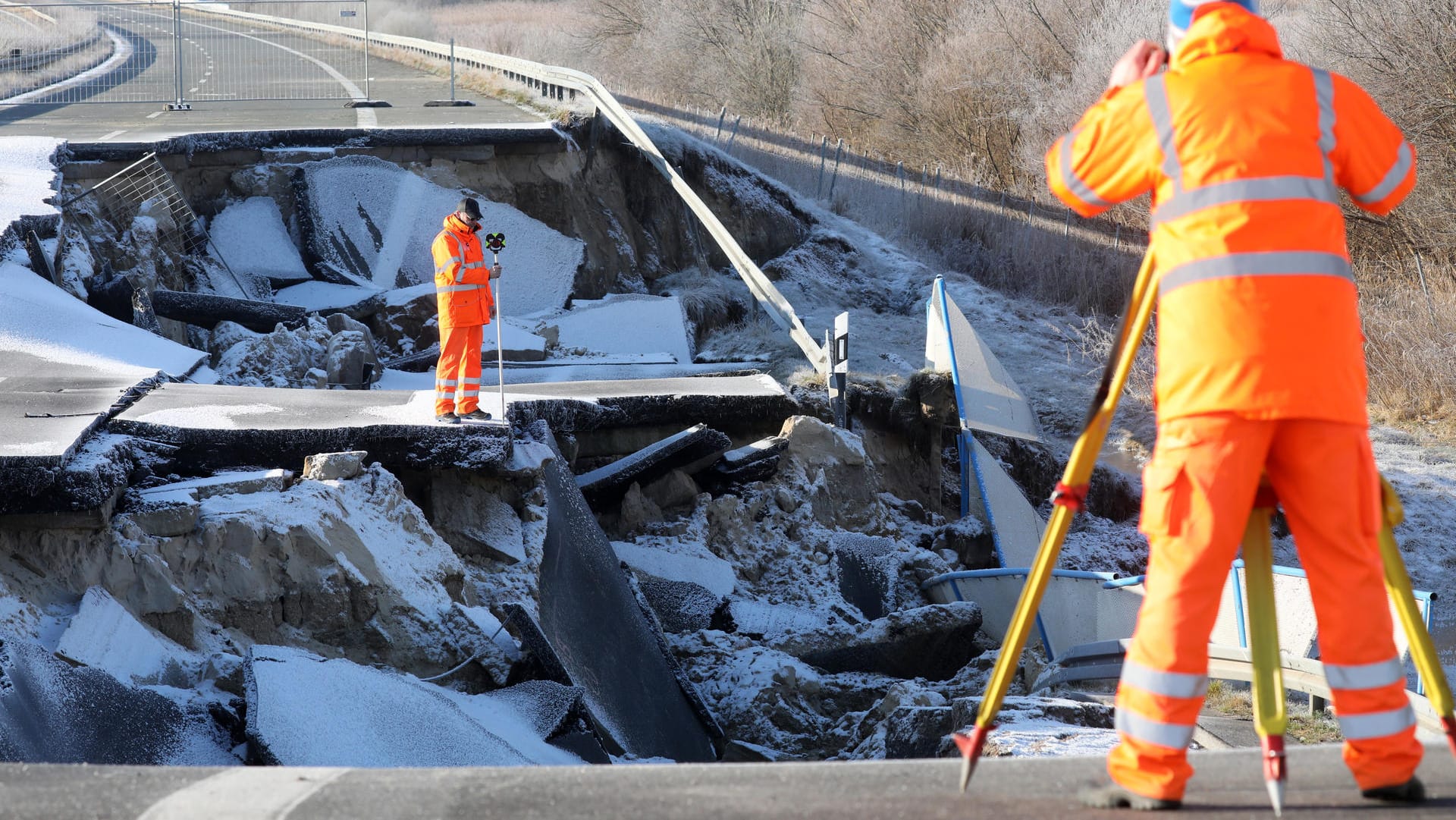 Loch in der Ostseeautobahn wird immer größer