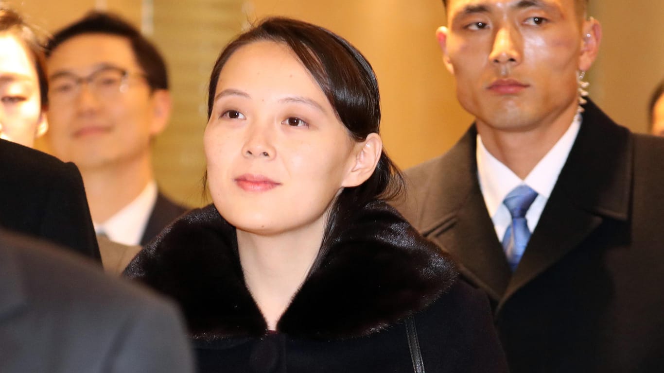 Kim Yo Jong am Flughafen: Die Schwester des nordkoreanischen Diktators ist in Südkorea gelandet.