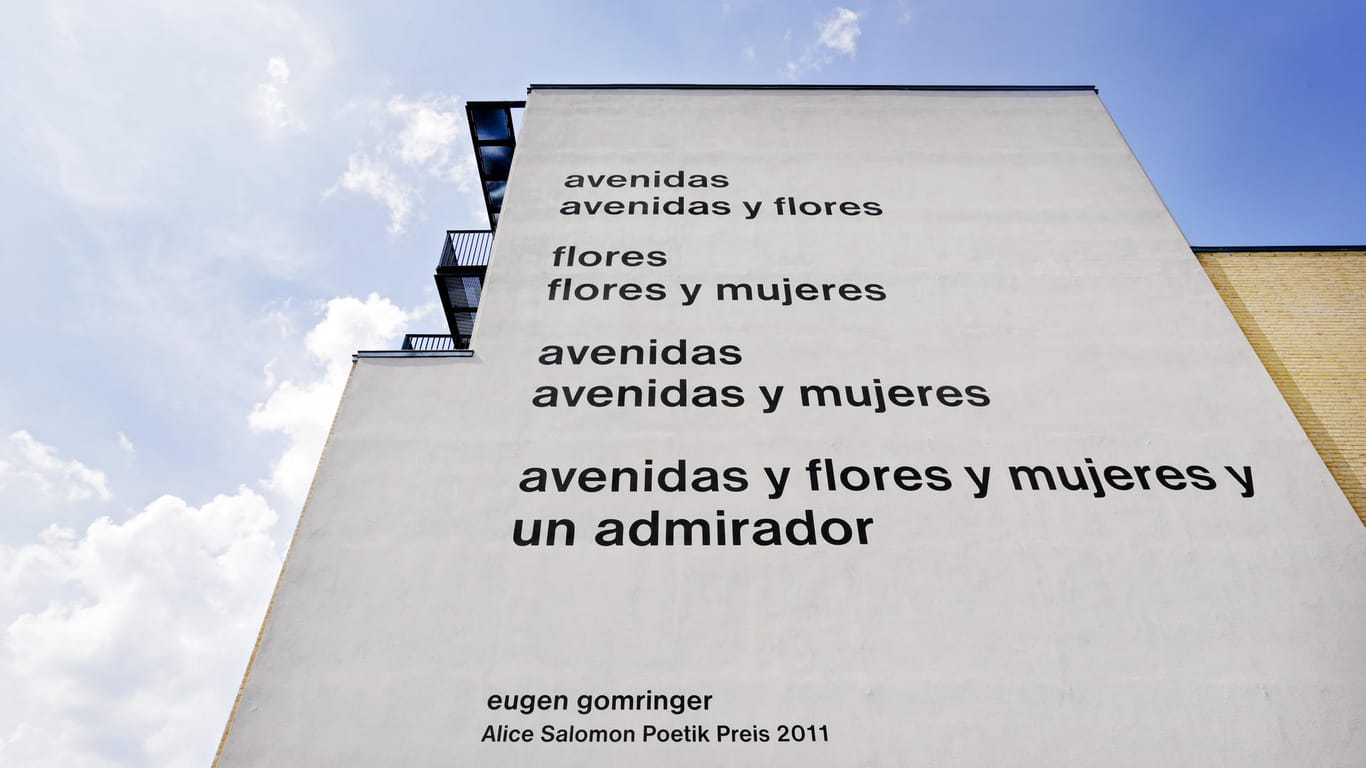 Auf Fassade der Berliner Hochschule prangt das umstrittenes Gomringer-Gedicht - und soll jetzt überpinselt werden.