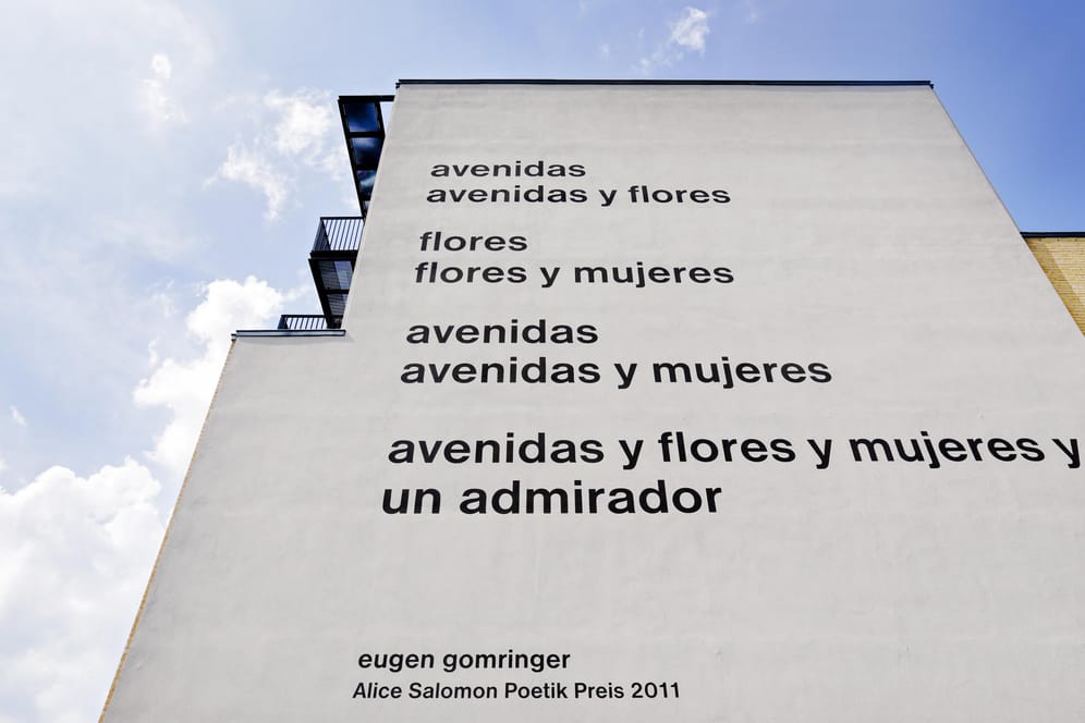 Auf Fassade der Berliner Hochschule prangt das umstrittenes Gomringer-Gedicht - und soll jetzt überpinselt werden.