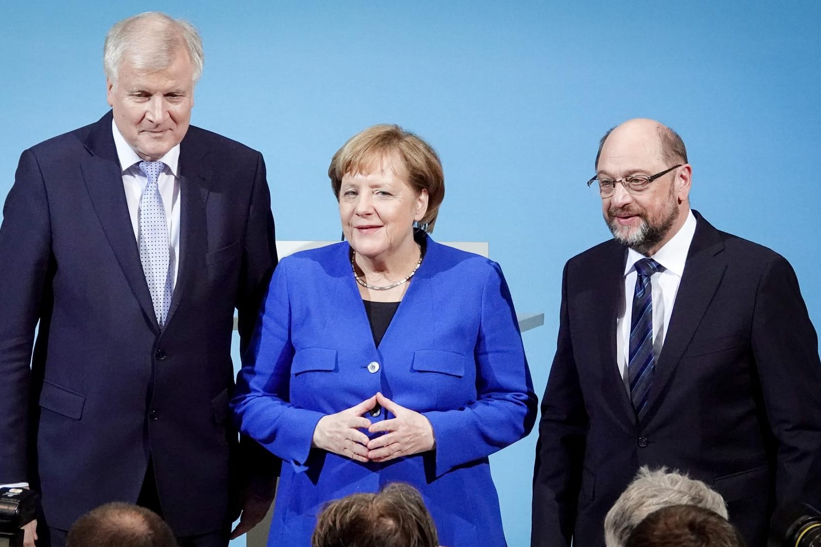 Der CSU-Vorsitzenden Horst Seehofer (l), der SPD-Parteivorsitzende Martin Schulz (r) und Bundeskanzlerin Angela Merkel (CDU): Gerhard Spörl in seiner Kolumne über die Regierungsbildner.