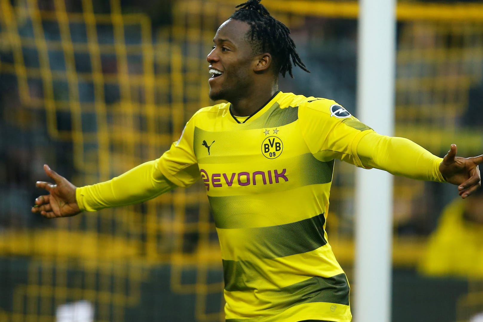 Matchwinner: Batshuayi beim Torjubel.