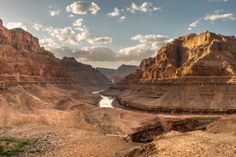 Panorama des "Grand Canyon West": In diesem Bereich der Schlucht ereignete sich der Abszurz.