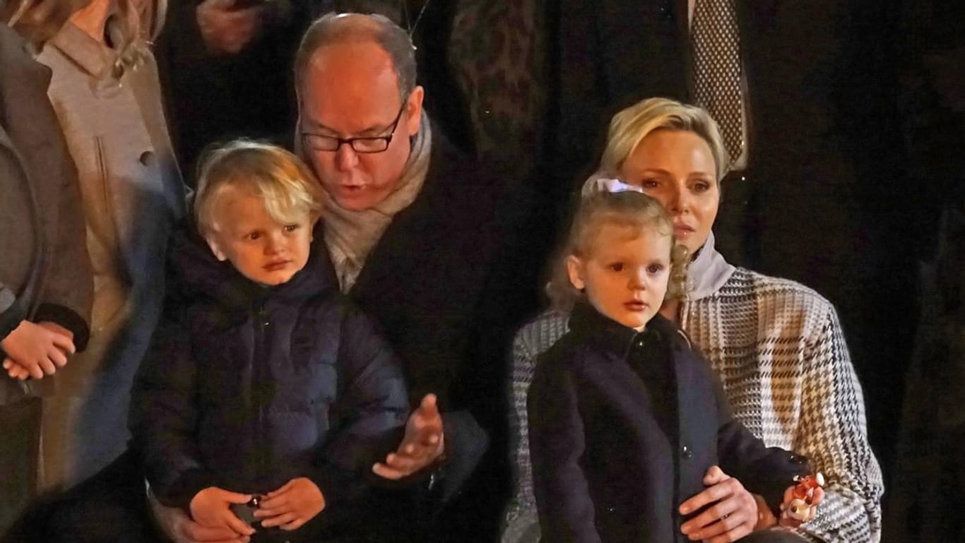 Fürst Albert und Fürstin Charlene: Sie teilen gerne Fotos der Zwillinge Jacques und Gabriella.