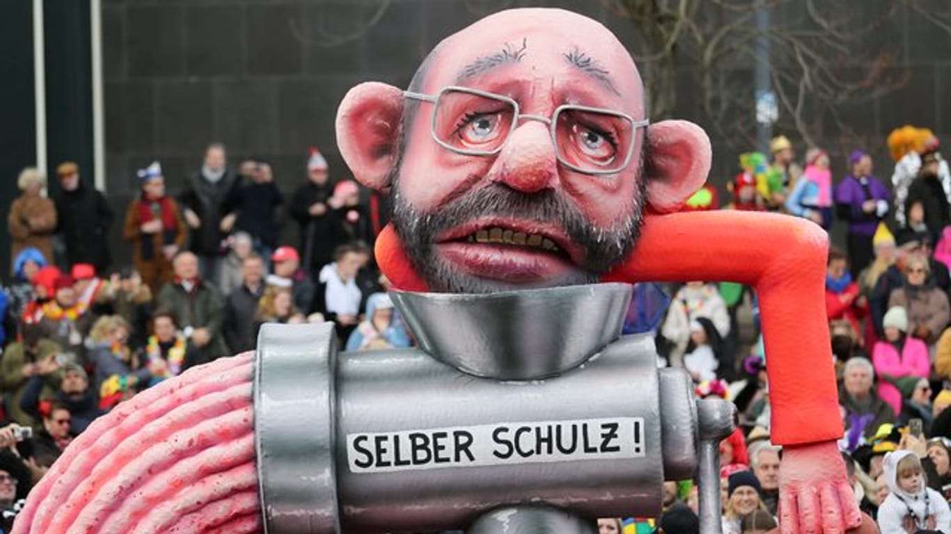 Ganz aktuell nehmen die Narren Martin Schulz aufs Korn.