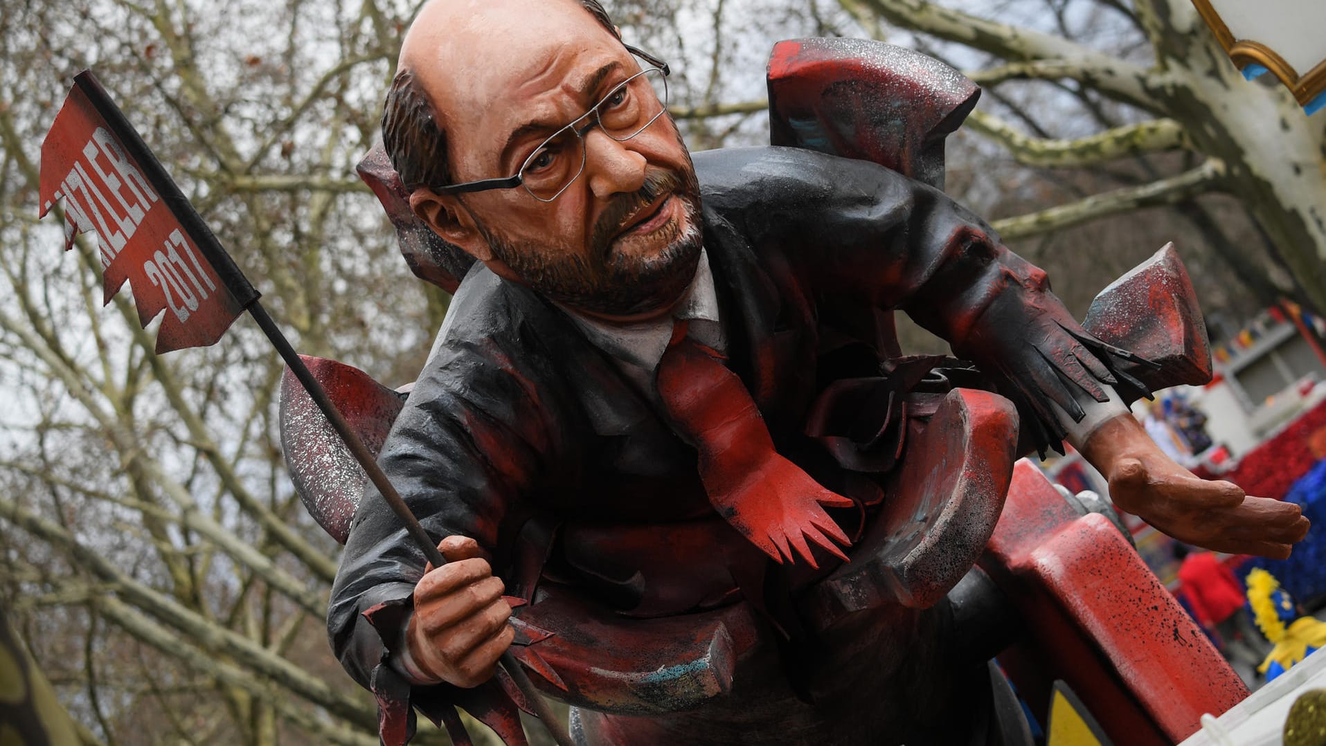 Eine Karikatur von Martin Schulz auf dem Rosenmontagszug in Mainz.