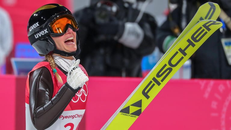 Sprang zu Silber: Katharina Althaus jubelt über ihr Ergebnis in Pyeongchang.