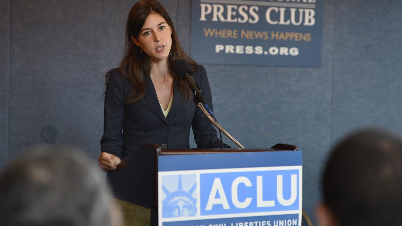 Pressekonferenz der US-Bürgerrechtsorganisation ACLU: von ihr bekam der ehemalige Polizist Stephen Mader Unterstützung im Prozess gegen seinen Arbeitgeber.