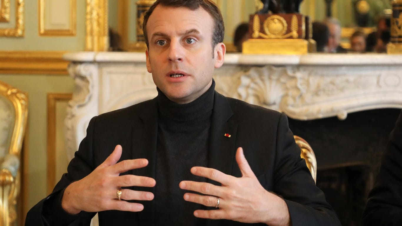 Frankreichs Präsident Emmanuel Macron warnt die Kriegsparteien in Syrien vor Giftgasangriffen.