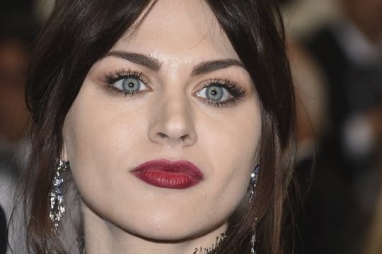 Frances Bean Cobain 2017 bei der Met Gala in New York.