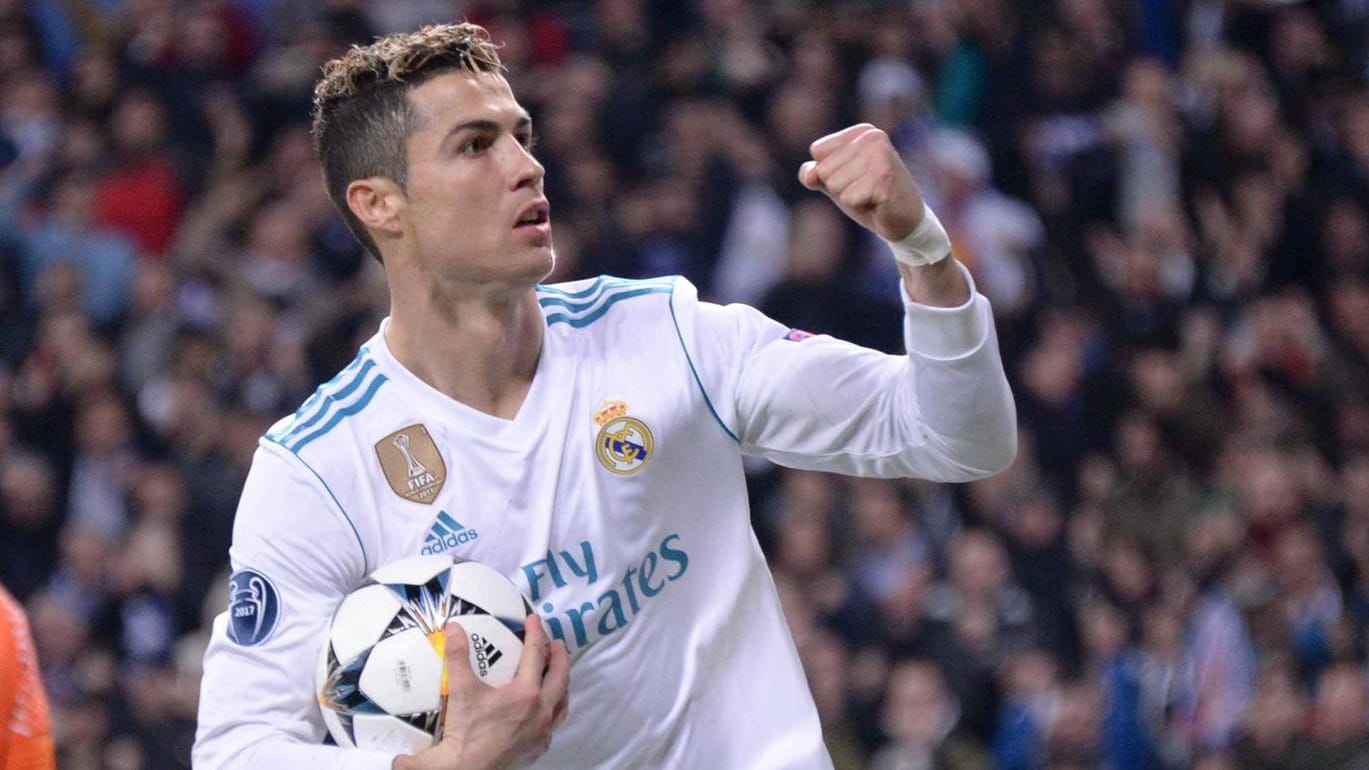 Cristiano Ronaldo: Real Madrids Superstar trifft gegen Paris doppelt. Cristiano Ronaldo: Real Madrids Superstar trifft gegen Paris doppelt.