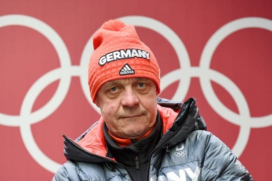 Rodel-Bundestrainer Norbert Loch macht bis 2022 weiter.