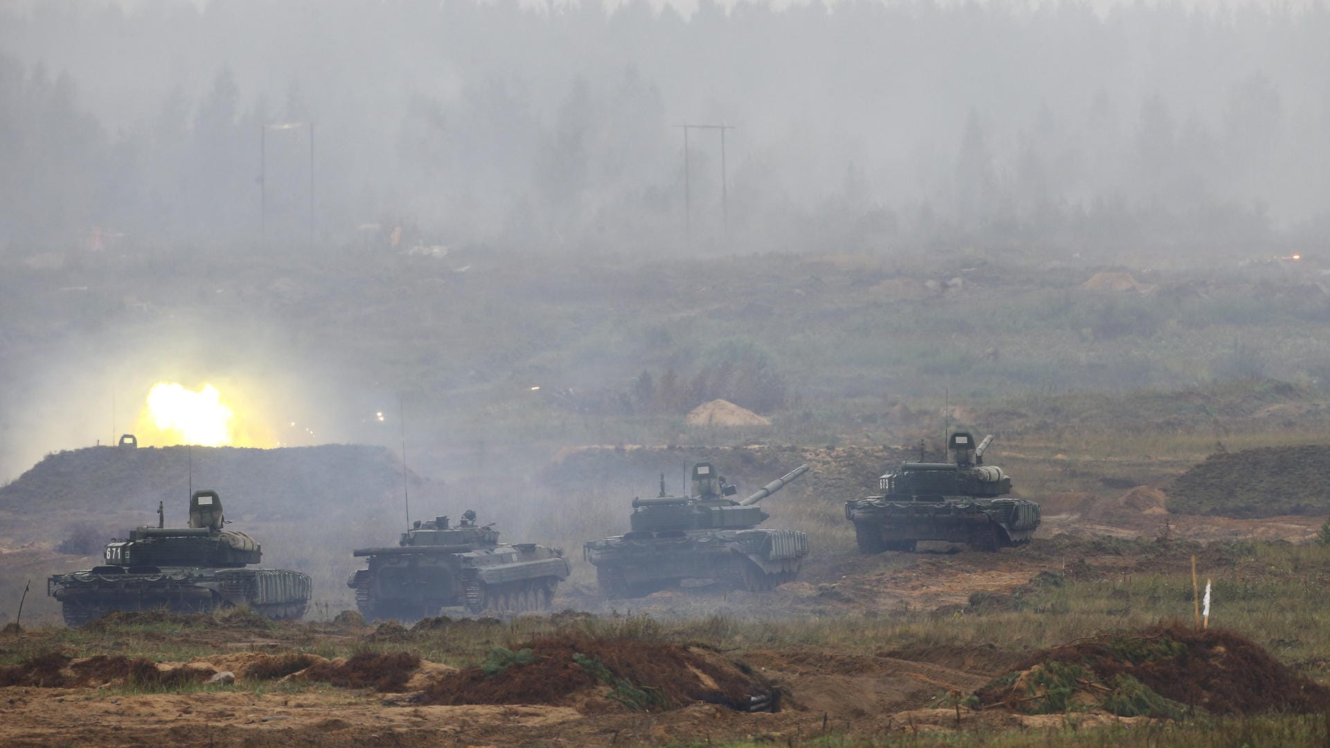 Russische Panzer während des "Zapad"-Manövers 2017: Schon seit Jahren sind auch nuklerare Angriffe auf EU-Staaten Teil der militärischen Optionen, die Russland simuliert.